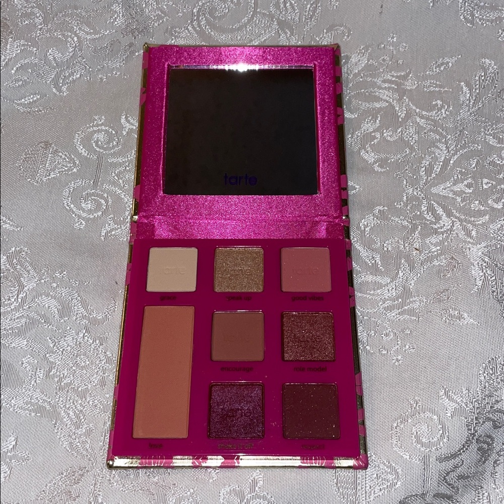 NWT TARTE Eye & Cheek Palette with Pink Kiss Design - Picture 4 of 4